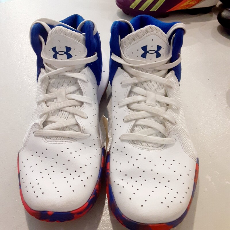 *Under Armour Sneaker, Size: 6 Youth