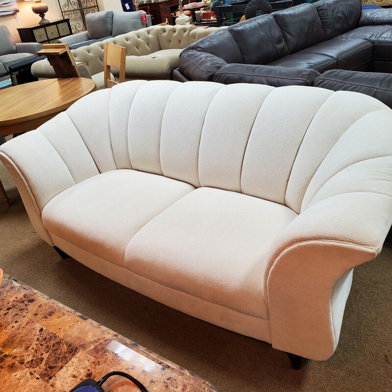 Weiman Art Deco Settee, White, Size: 82
Vintage Hand Crafted Settee