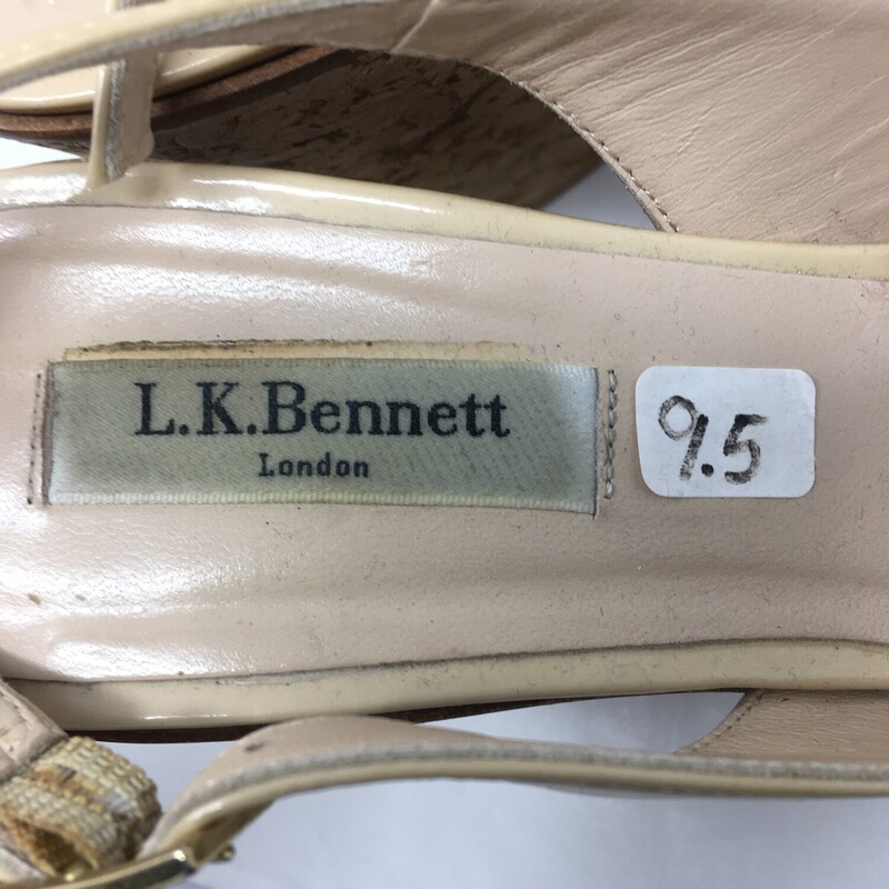 110-174 L.k.bennett, Tan, Size: X<br />
tan high wedges with cork material n/a  good condition