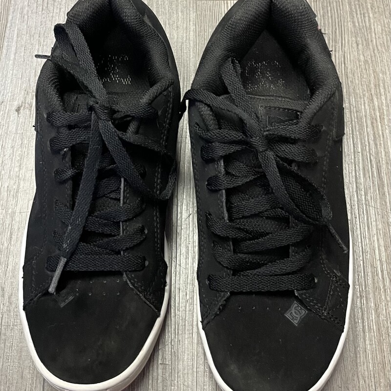 DC Shoes, Black, Size: 6Y