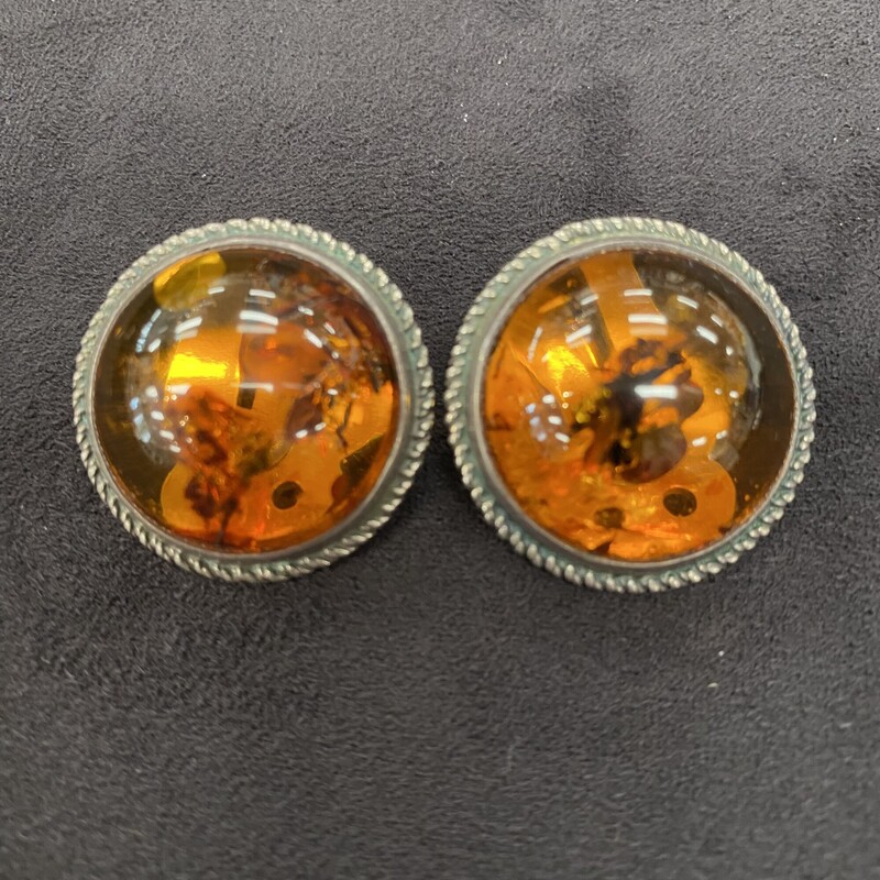 Vintage Baltic Amber Button Earrings<br />
30mm<br />
Clip-On