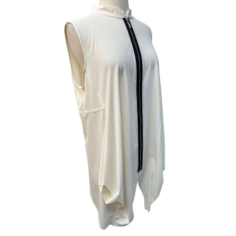 NEW Focus Tunic Vest<br />
Sleeveless<br />
Zip Up<br />
Ivory<br />
 Size: Large<br />
<br />
We also have sizes Small, Medium, and XLarge