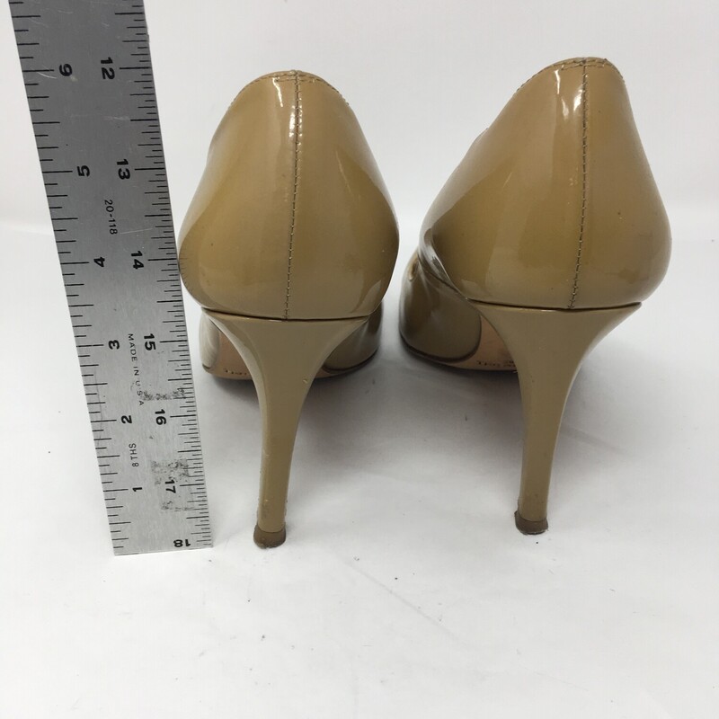 110-164 Patent leather Beige, Size: 8
Rounded Toe Heels, L.k. Bennet, x  good condition