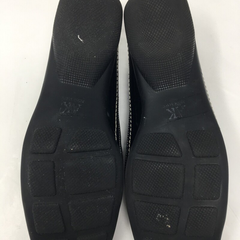 100-926 Anne Klein, Black, Size: 8 black flats with detail on front n/a  good