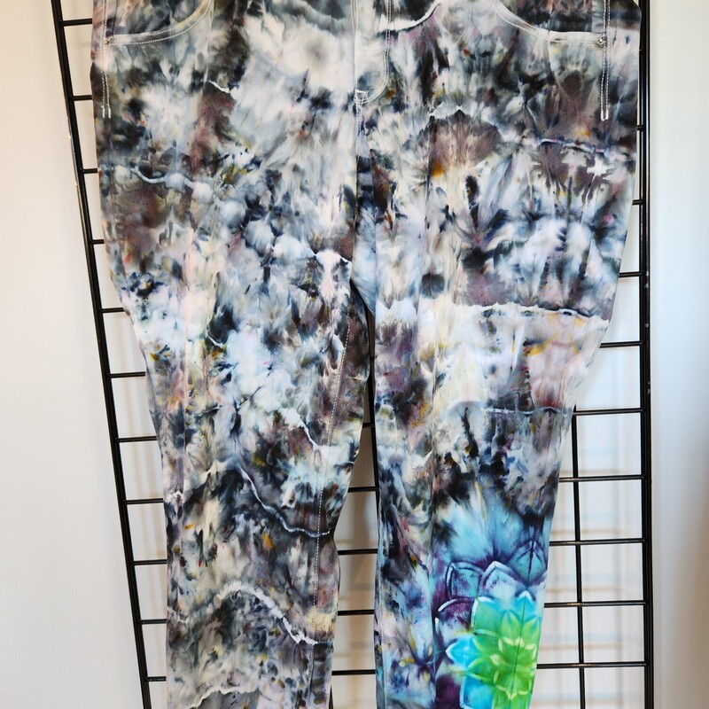 R Jeans Tie Dye, Tie Dye, Size: 36
Hand Dyed in Nanaimo B.C