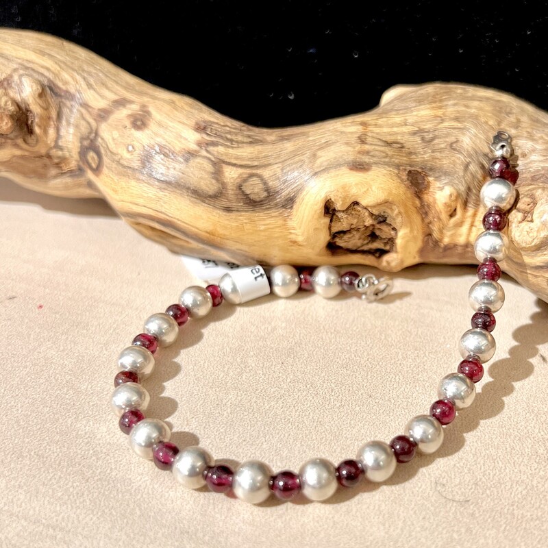 Sterling beads & garned bracelet