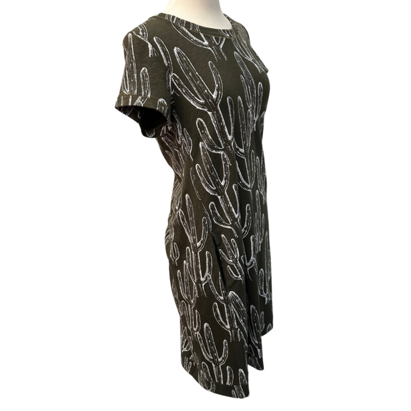 New Foil Cactus Print Dress
Color: Olive and White
Size: Small