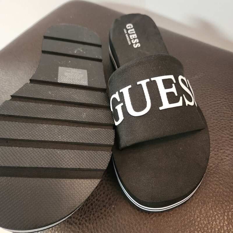 Guess Slides, Blk/whi, Size: 7  $45.99