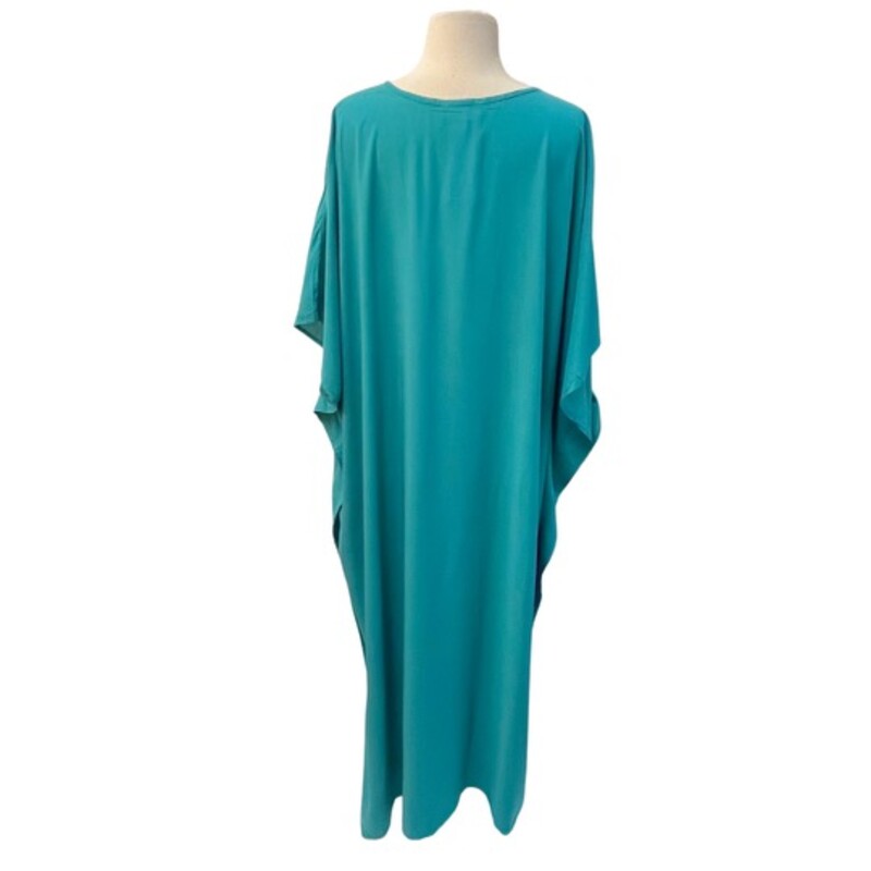 NEW DawlFace Caftan<br />
Jade with V-neck, kimono sleeves,  and flowy silhouette.<br />
One Size Fits Most.