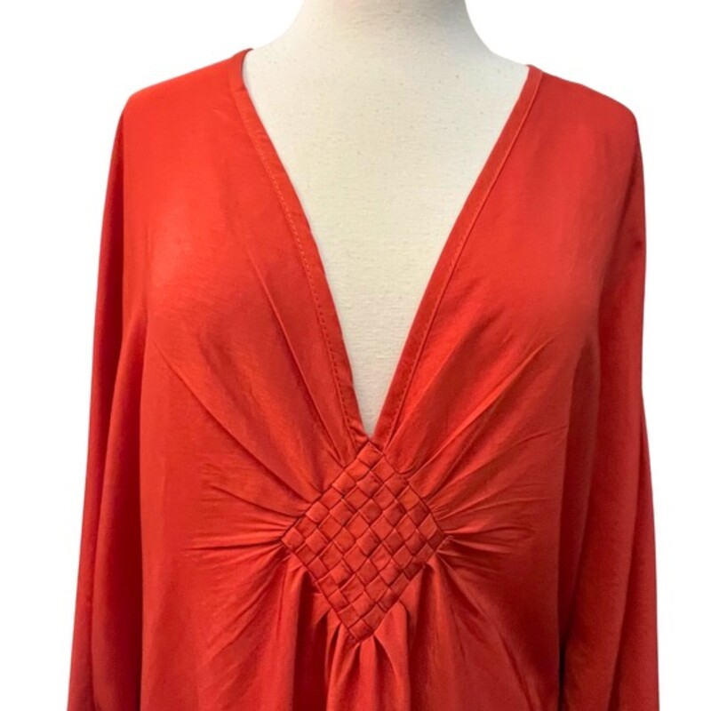 NEW DawlFace Caftan
Rust with V-neck diamond pattern, kimono sleeves,  and flowy silhouette.
One Size Fits Most.