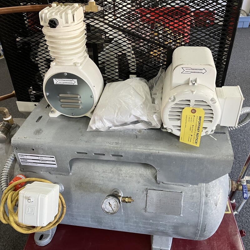 Air Compressor, NEW, Size: 30 Gal

Baldor Motor, Belt Driven,  Can be run on 110 or 220
