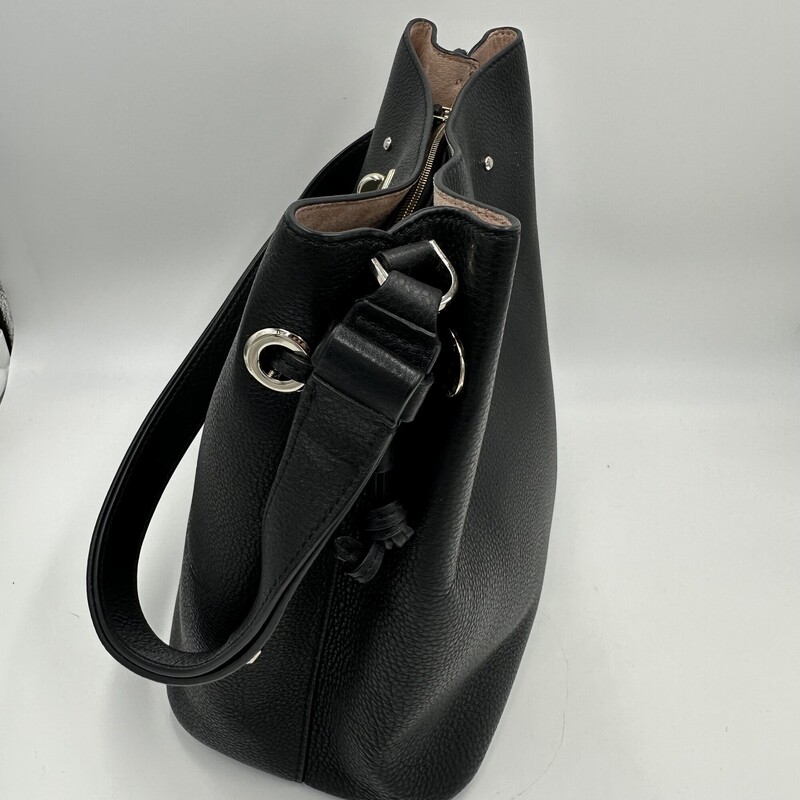 Kate Spade Bucket Bag, Black<br />
Size: 10x11