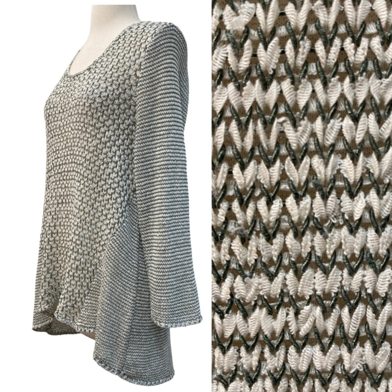 Ellen Tracy Loose Knit Tunic Sweater<br />
Colors:  Forest and Cream<br />
Size: XL