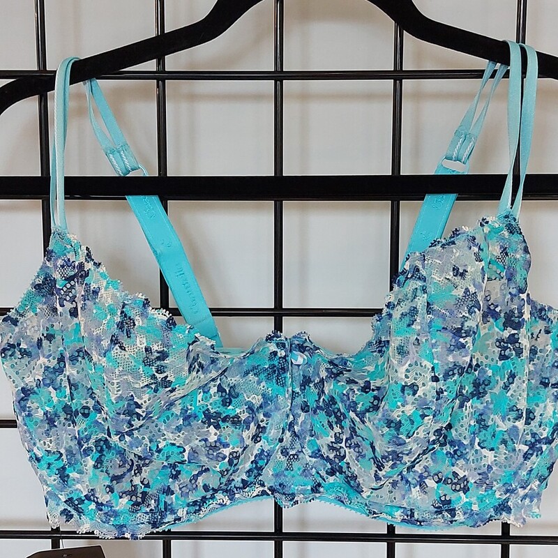 Chantelle Lace, Blues, Size: 36DD, $24.99
Previously loved