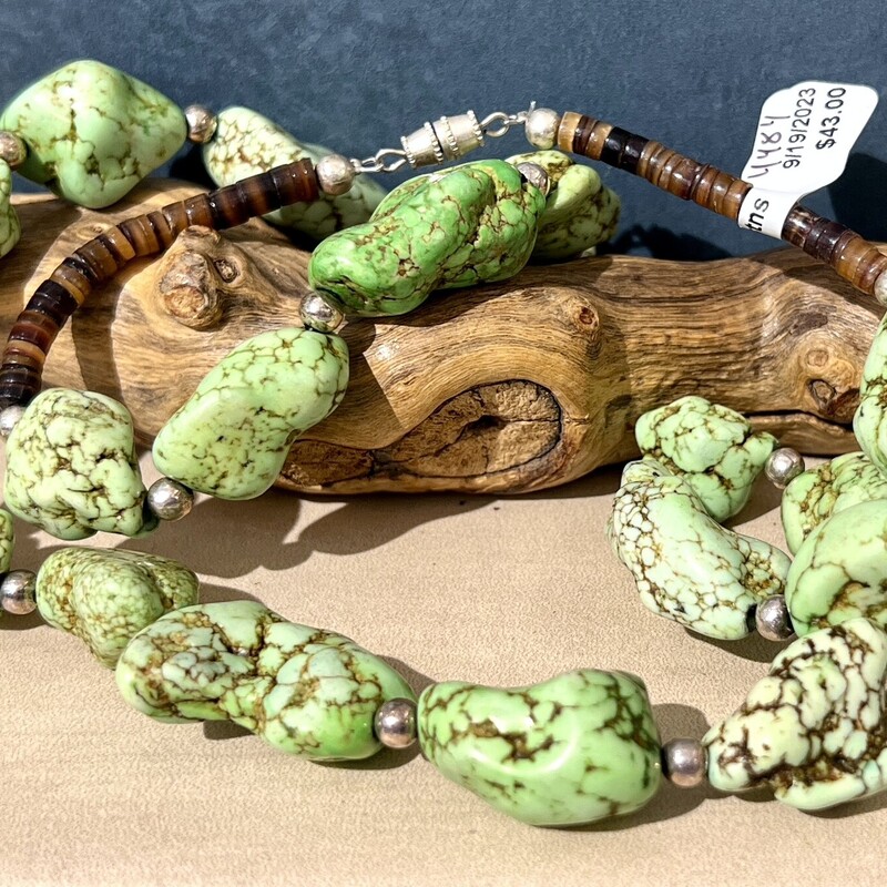 Chunky green stone necklace