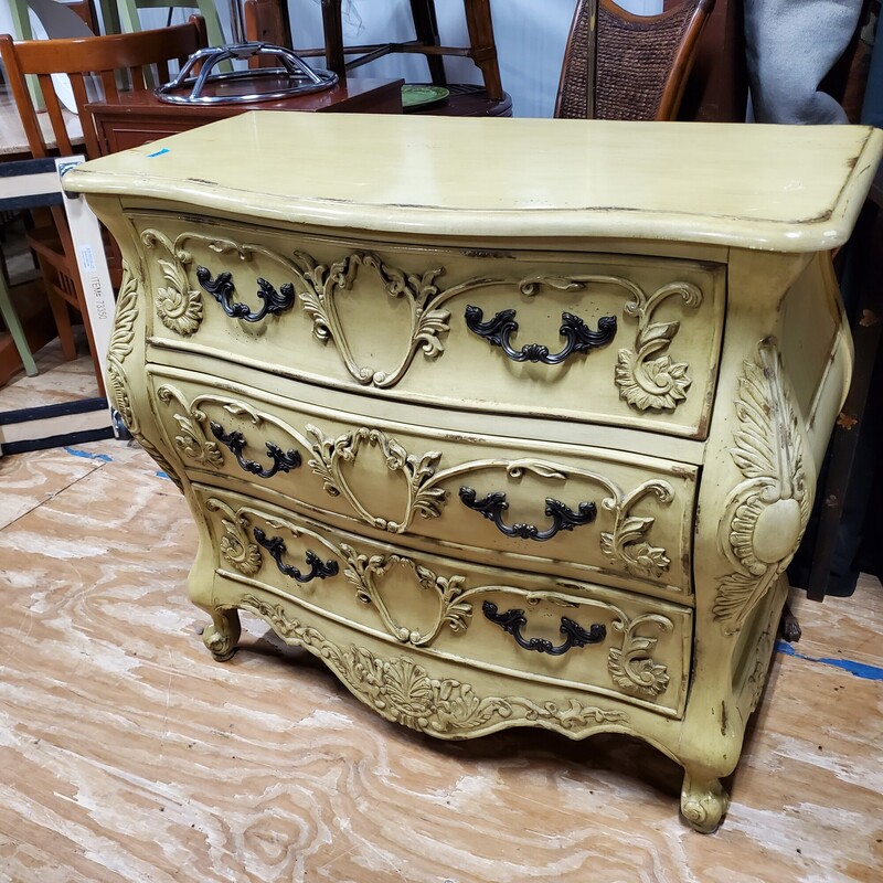 Bombay Chest