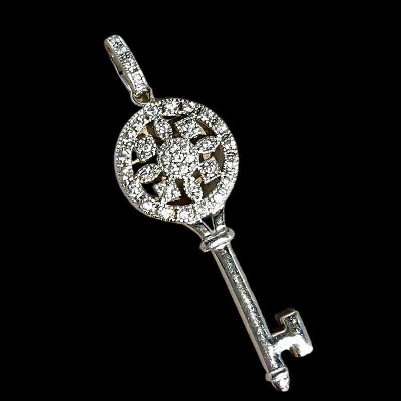 925 CZ Key Pendant
Sterling Silver
Size: .5x2L