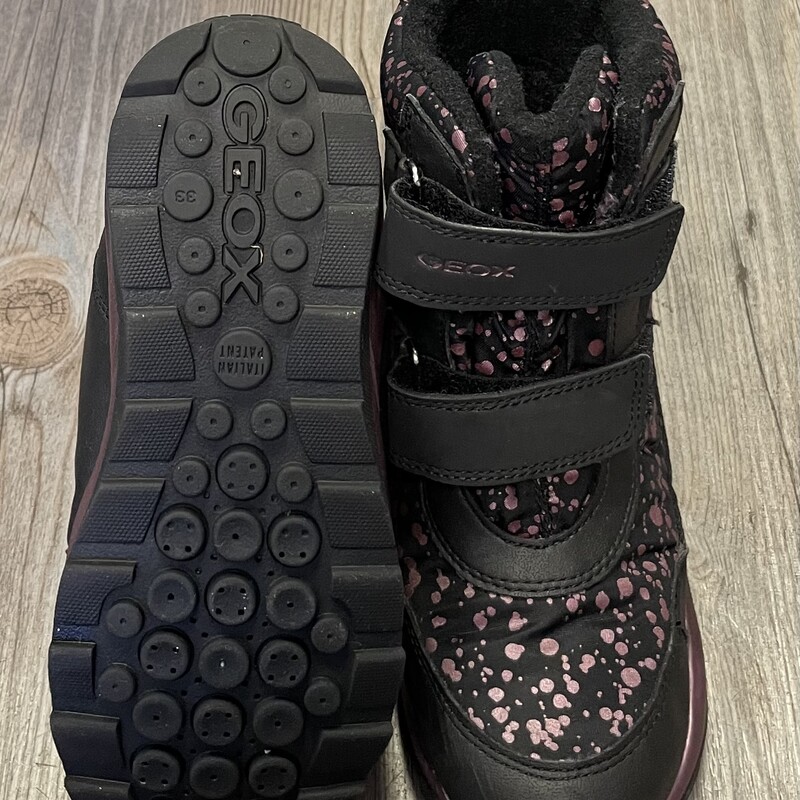 Geox Amphibiox Boots, Black,/Dusty Rose Size: 2Y<br />
Great Used Condition