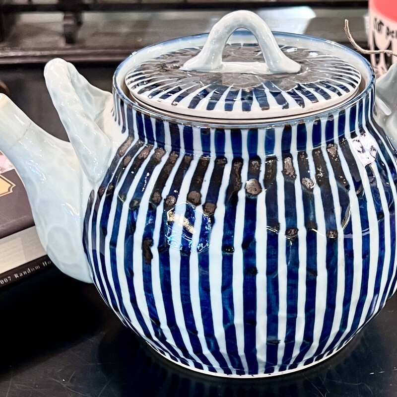 Teapot W/Strainer Striped
