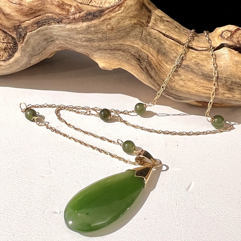 14k jade pendant necklace