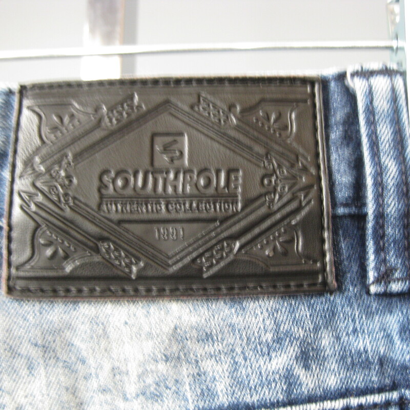 Y2k Southpole Acid Ripped, Blue, Size: Boys 16?<br />
Dark jeans with bleached areas and lots of rips<br />
by Southpole<br />
marked size 16<br />
flat measurements:<br />
waist:n 14.75<br />
rise: 9.75<br />
hip area: 20<br />
inseam: 28<br />
side seam: 38<br />
<br />
great condition!<br />
#63449