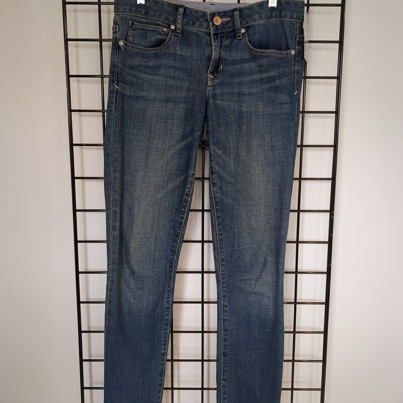 Gap Skinny Jeans, Size: 28
Medium Wash