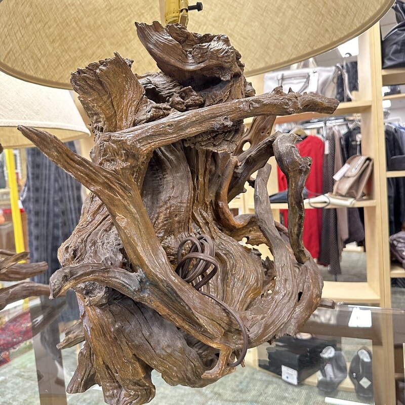 Vintage Driftwood Lamp + shade, natural wood<br />
Size: 36H