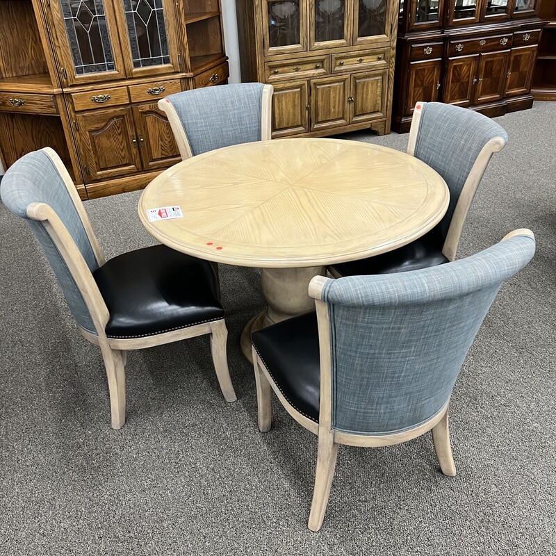 Round Table with 4Chairs