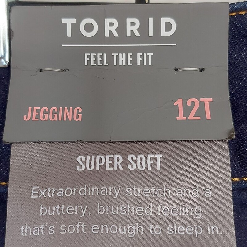 Torrid Jeggings, Size: 12T
Brand New with Tags
Super Soft Dark Wash Jeggings
Three-Button Waistband