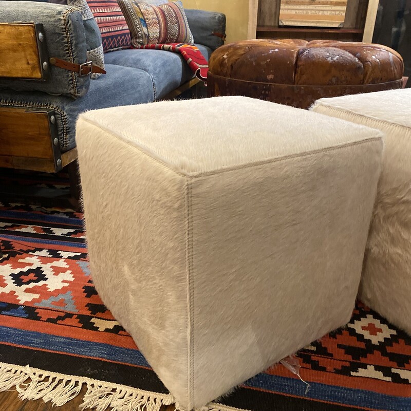 Hide On Hair Rolling Pouf