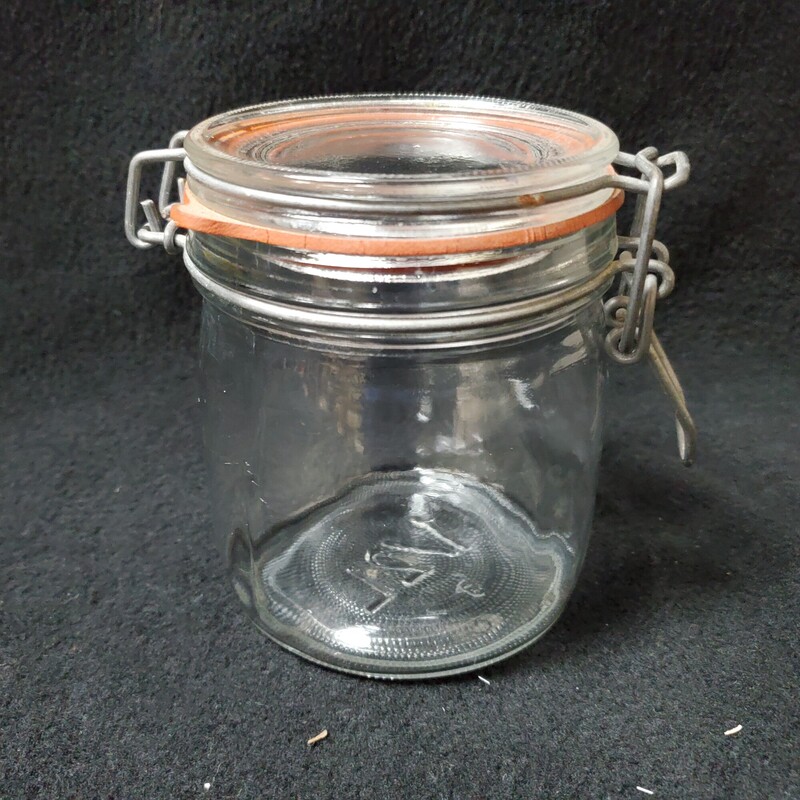 Vintage Jar W/ Lid, Size: 5