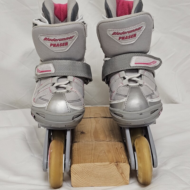 Bladerunner Phaser adjustable inline skates, Kids Size: Y11-1