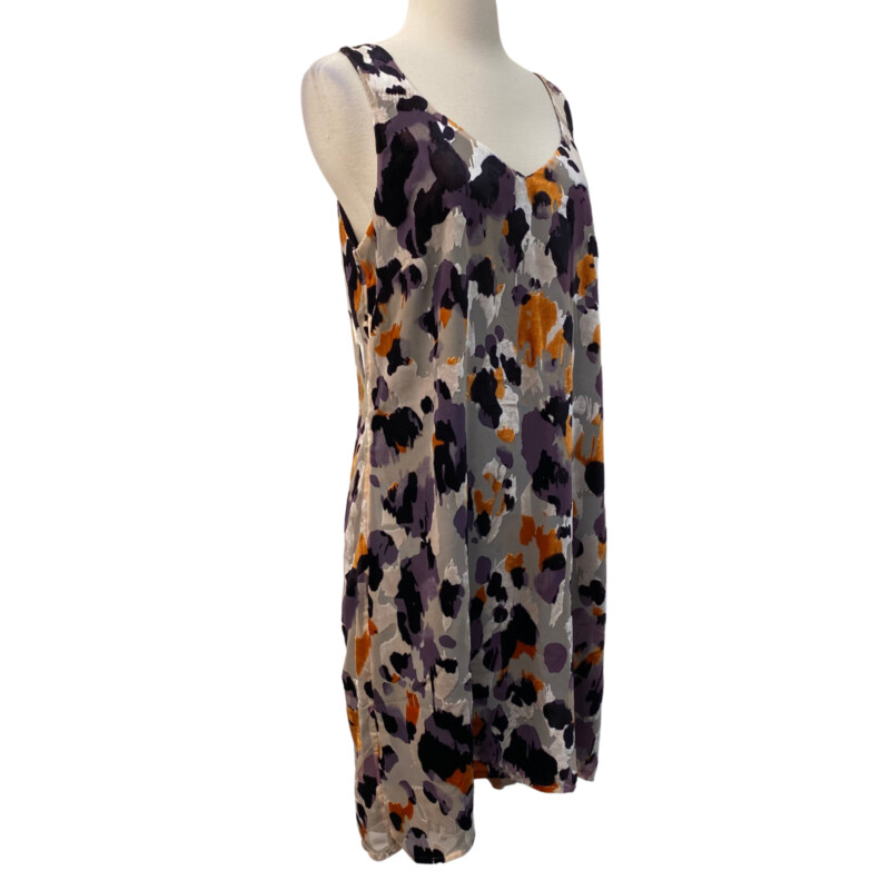 CAbi Radiant Velvet Burnout Dress<br />
Sleeveless<br />
Colors: Plum, Orange and Cream<br />
Size: Medium
