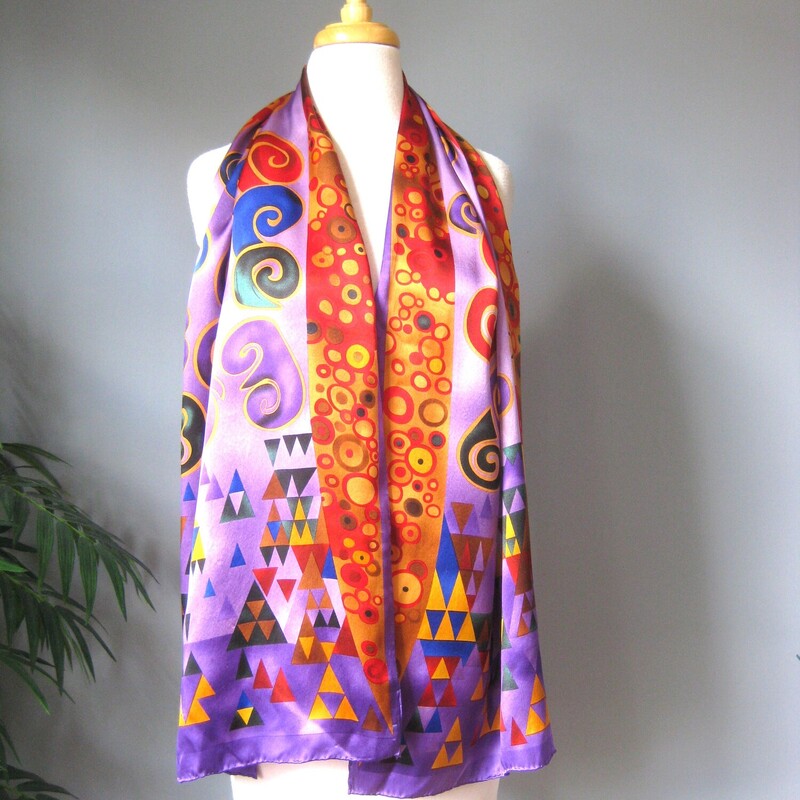 Silk Oblong, Purple, Size: None
Luxurious silk scarf made in Austria.
this scarf is giving Gustav Klimt with its lustrous colors and harmonious abstract shapes.
Tones of purple gold red orange and blue.
Depending on how you tie it you can emphasize the colors as you wish.
Generous sized oblong 64 long x 16 wide
Hand rolled edges

Good condition,I found one faint stain as shown in the third to last picture.  I didn't try to get this out
Thanks for looking!
#62284