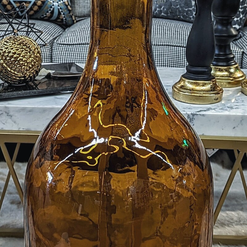 Dimpled Glass Floor Vase
Gold Glass with Natural Rope Trim
Size: 6x40H