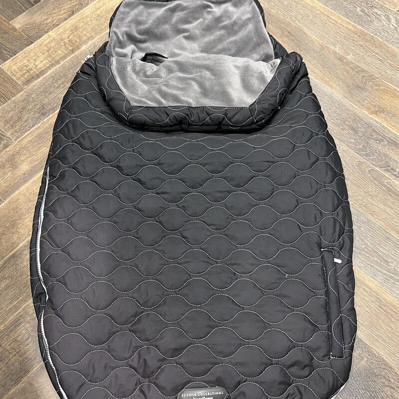 JJcole Bunting Bag, Black, Size: Toddler