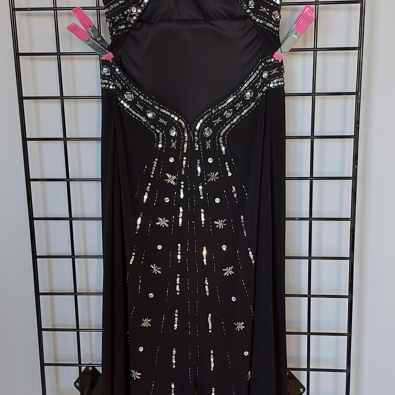 Le Chateau Gown AS Is, Black, Size: 5/6<br />
few beads need to be stitched