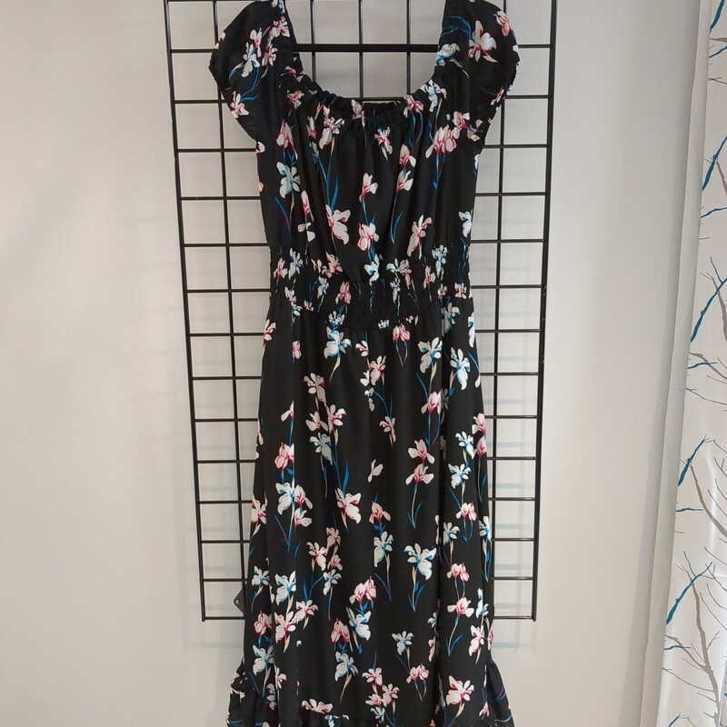 Inc International Dress, Blk/flo, SizeL
NEW WITH TAGS (orig $119)