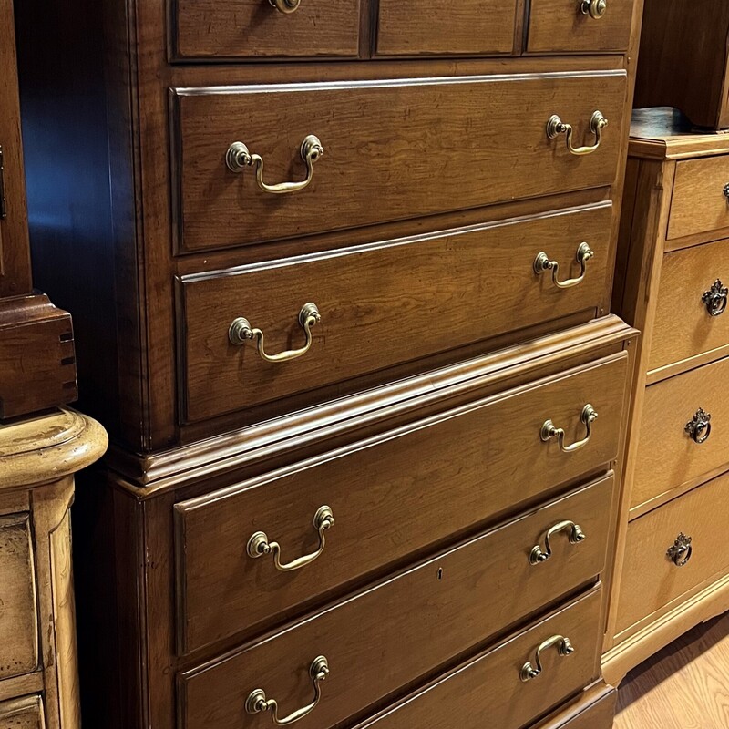 Drexel Country Collection, 7 Drawer
37.5in wide x 18.5in deep x 60.5in tall