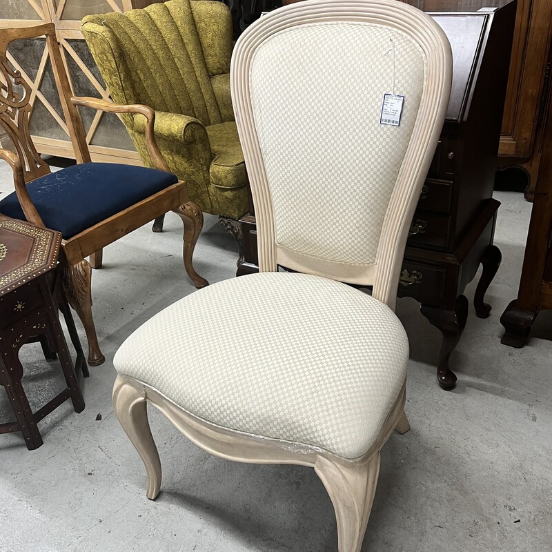 Cream Chair, None, Size: Chair