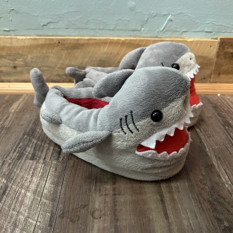 Shark Slippers, Gray, Size: Shoes 11.5