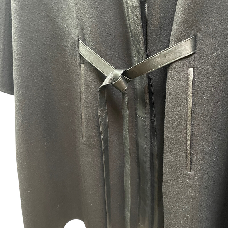 Loro Piana Salzburg Cape<br />
Color:  Black    Size: OS<br />
100% Cashmere, Made in Italy<br />
Current online price $5,750.00