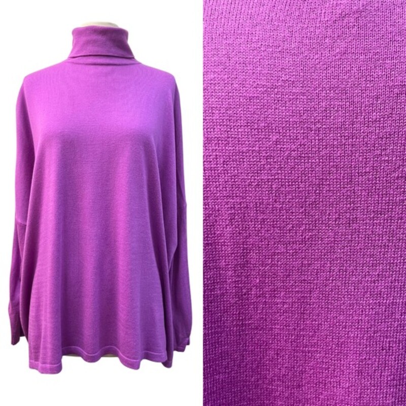 Lou & Grey Turtleneck Sweater
Cashmere Blend
Oversized
Color: Lavender
Size: Medium