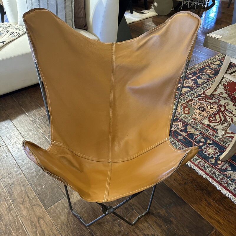 Leather Butterfly Chair

 Size: 36Tx31Wx18D