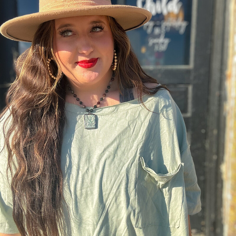 These comfy pocket tees are perfect for everyday wear! Dress them up or dress them down, and stay comfy!
Colors: Black, Royal Blue, Mocha, Sage
1X through 3X. Madison is wearing a 1X.