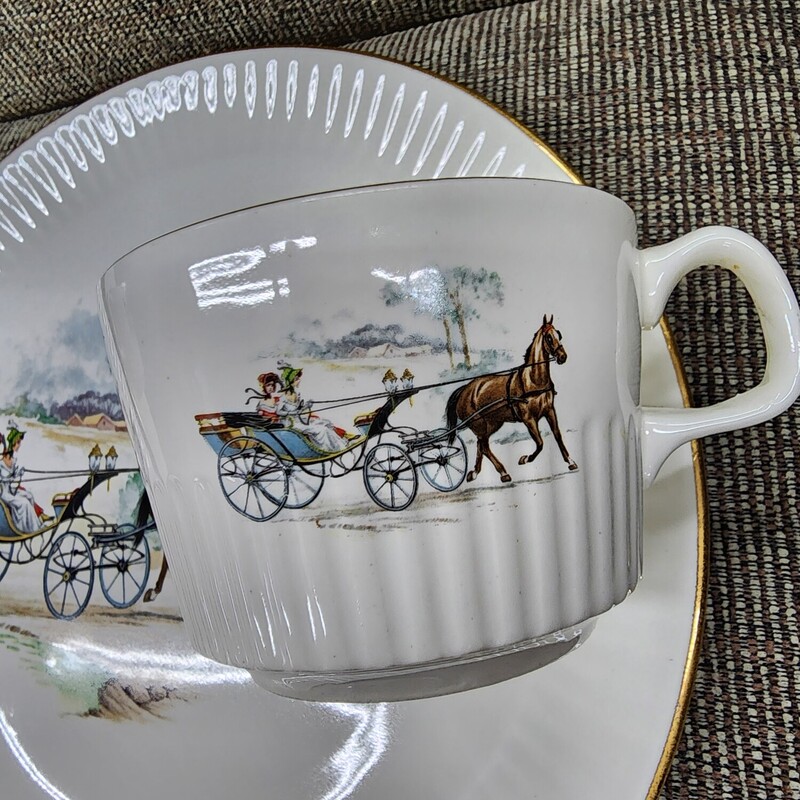 Luncheon Set, Horse & Carriage, Size: 8 Piece