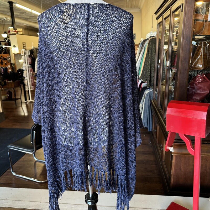 NWT Cold Water Creek  Wrap, Blue, Size: NS
All sales final
free pickup in store within 7 days of Purchase
Shipping starts at $7.99