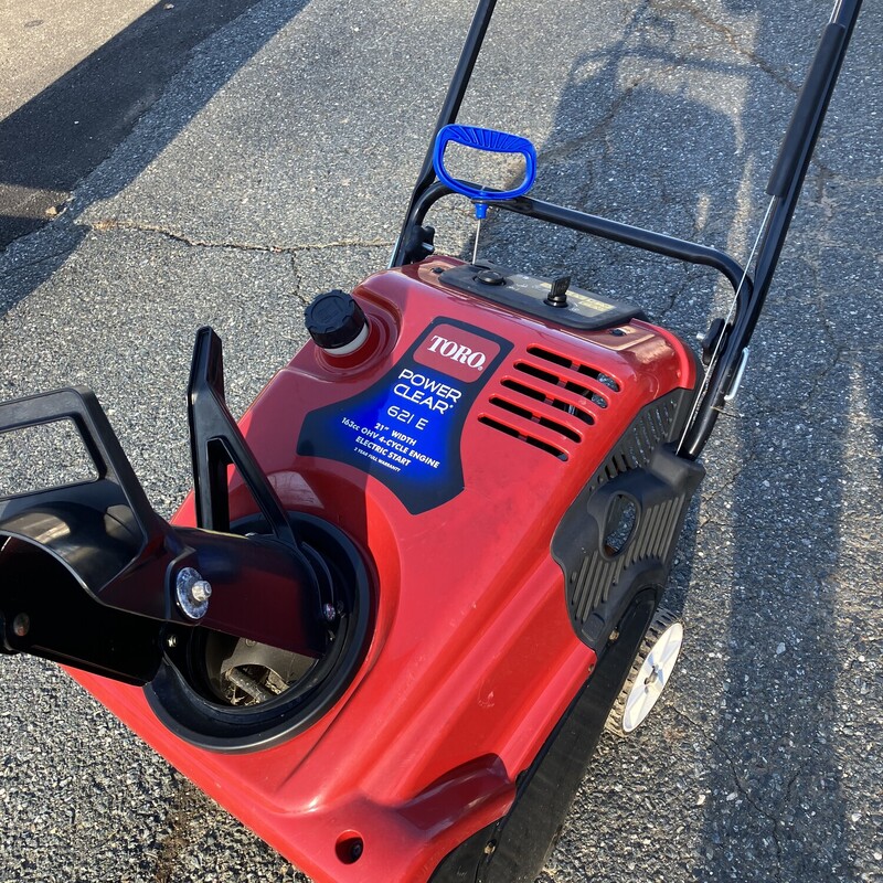 Snowblower, Toro, Size: 21in
4 cycle engine (no mixing)
Electric Start

****NO SHIPPING -- SHIPPING FEE SHOWN IS FOR LOCAL DELIVERY ONLY *******