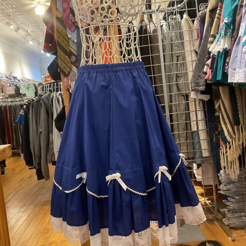 Western Dance Skirts, Blue, Size: M<br />
Tagged size medium<br />
Kate Schorer<br />
Elastic waist band<br />
Waist is approx. 36 to 46<br />
Length is approx. 23<br />
No flaws<br />
Grade A+<br />
Western dance skirt