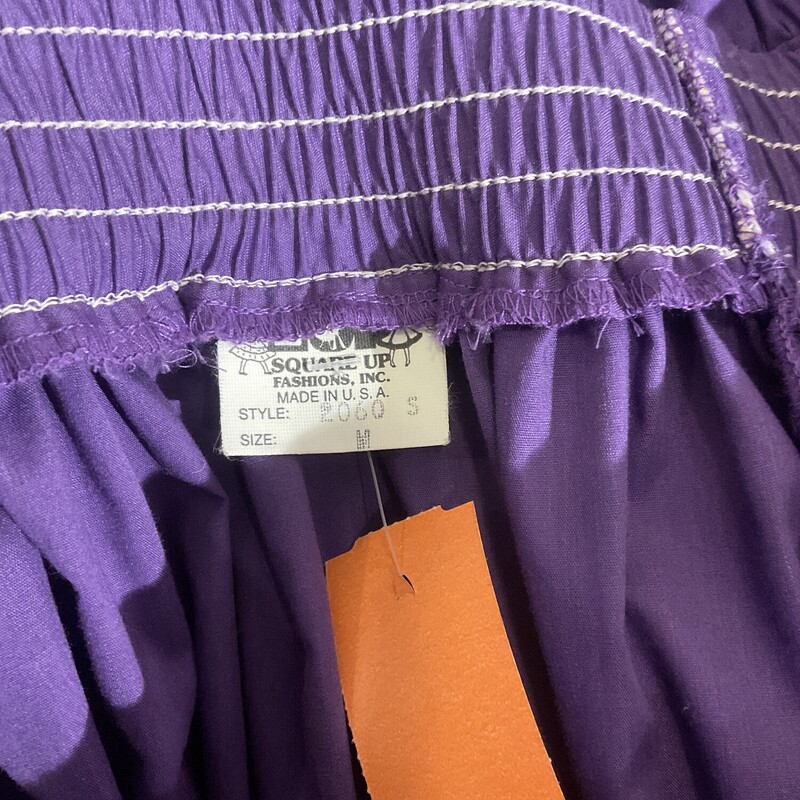 Western Dance Skirts, Purple, Size: M<br />
Tagged size medium<br />
Square up Fashions Inc.<br />
Elastic wasit band<br />
Waist stretches from approx. 34 to 42<br />
Length is approx. 22<br />
No Flaws<br />
Grade A+<br />
Western Dance Skirt